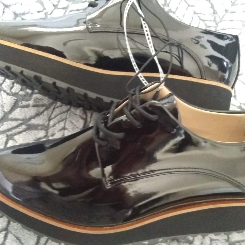 NEW ALDO Woman Shiny Black Patent  Derby Shoes 8.5